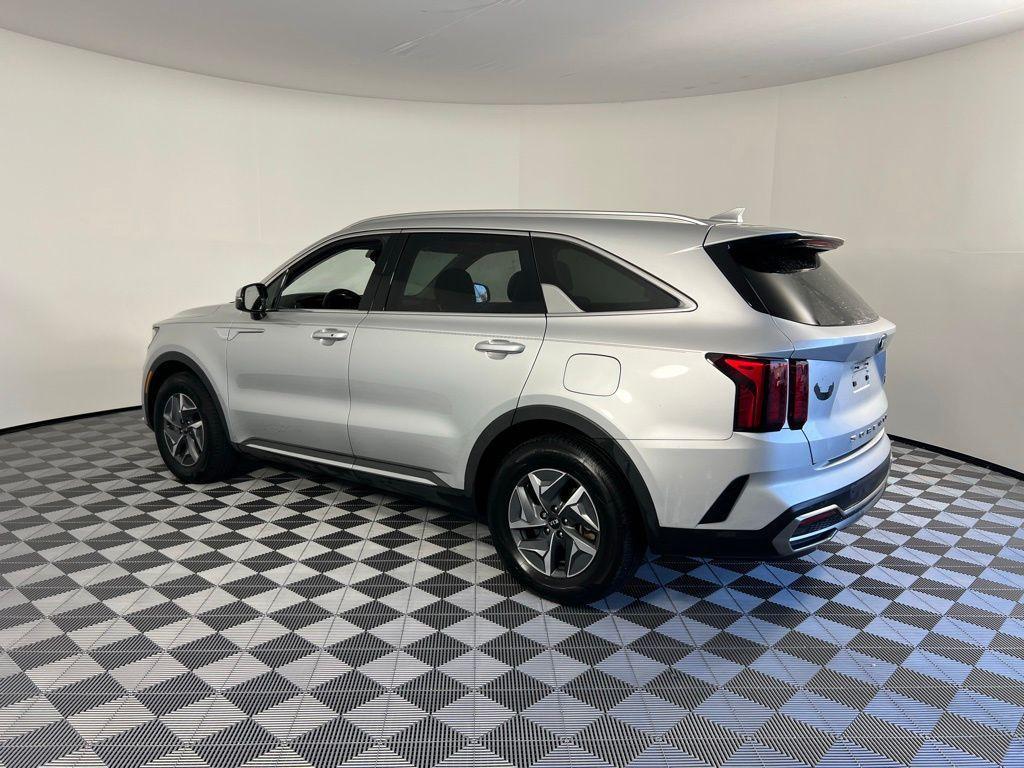 used 2021 Kia Sorento Hybrid car, priced at $18,763