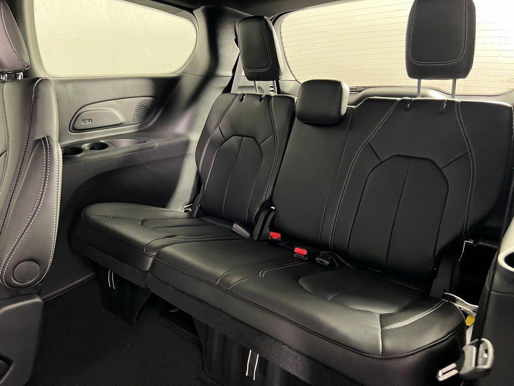 new 2026 Chrysler Pacifica car