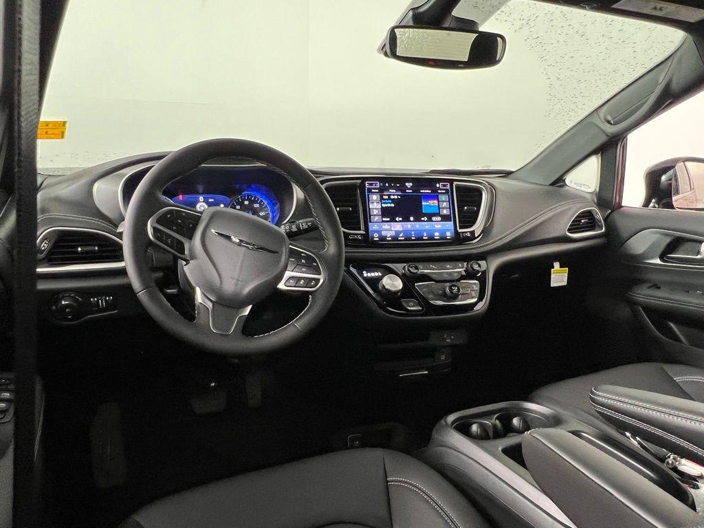 new 2026 Chrysler Pacifica car