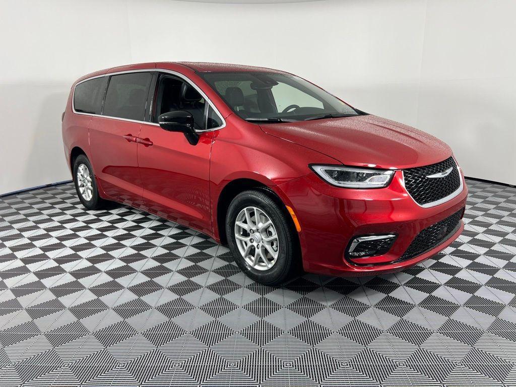 new 2026 Chrysler Pacifica car