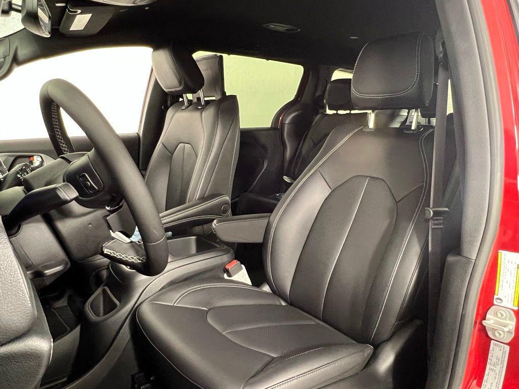 new 2026 Chrysler Pacifica car