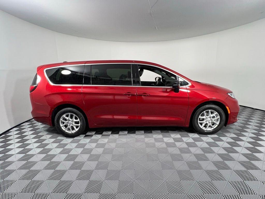 new 2026 Chrysler Pacifica car