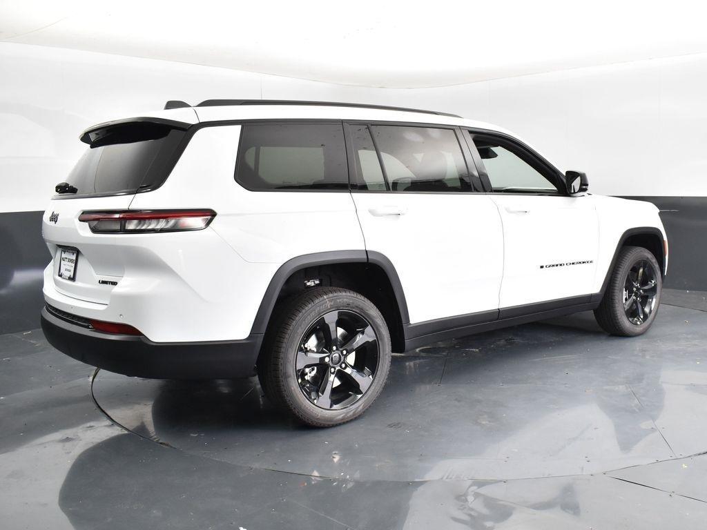 new 2025 Jeep Grand Cherokee L car, priced at $40,425