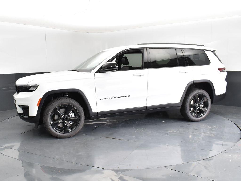 new 2025 Jeep Grand Cherokee L car, priced at $40,425