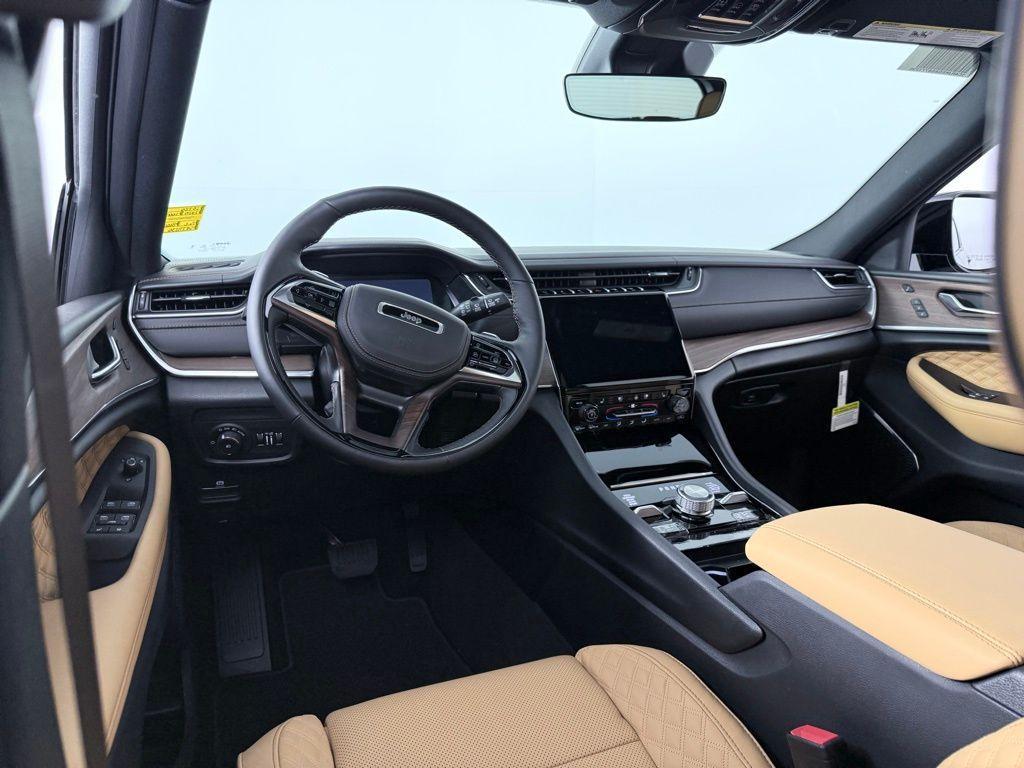 new 2025 Jeep Grand Cherokee L car, priced at $59,193
