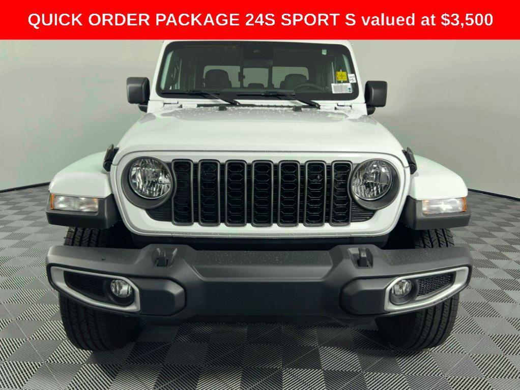 new 2025 Jeep Gladiator car, priced at $46,155