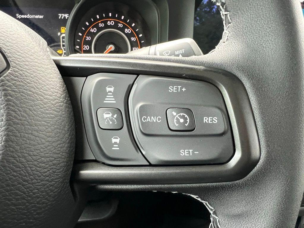 new 2025 Jeep Gladiator car, priced at $46,905