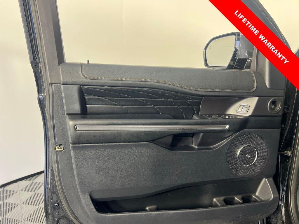 used 2018 Ford Expedition car, priced at $29,925