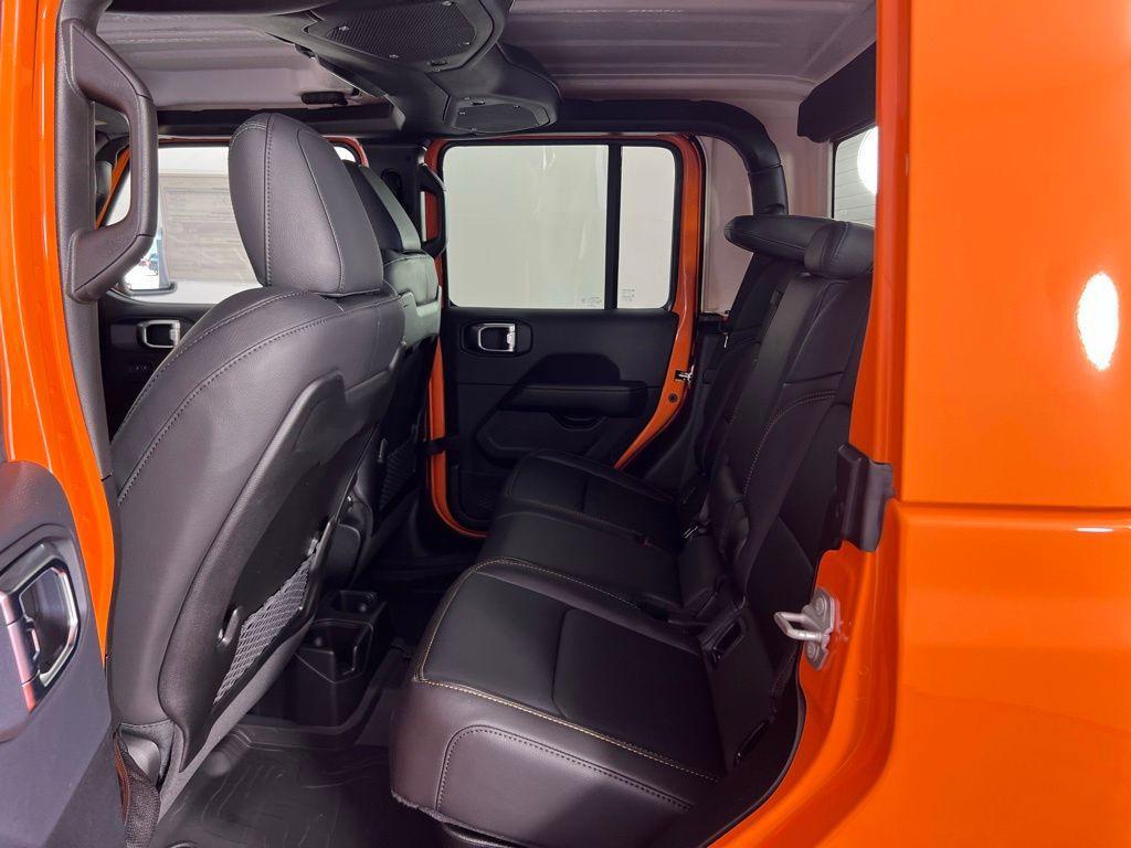 new 2025 Jeep Gladiator car, priced at $43,460