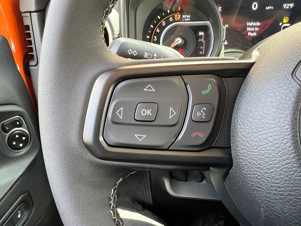 new 2025 Jeep Gladiator car, priced at $43,460