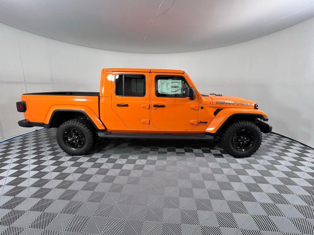 new 2025 Jeep Gladiator car, priced at $43,460