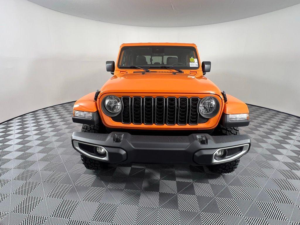 new 2025 Jeep Gladiator car, priced at $43,460
