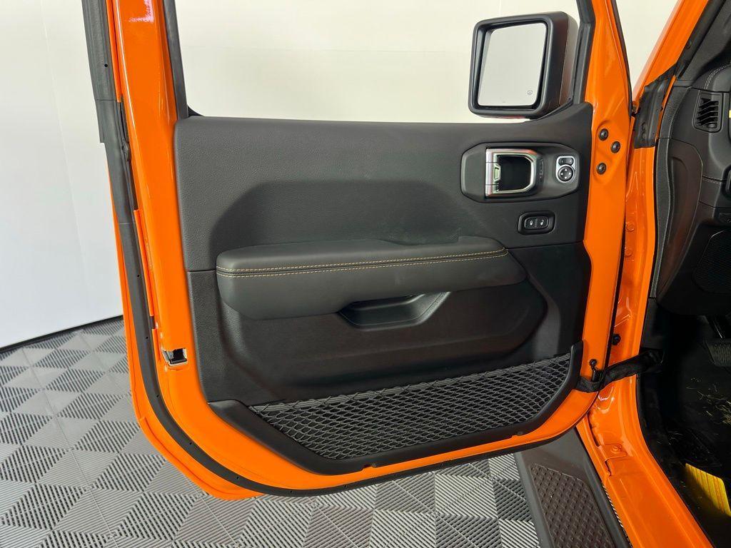 new 2025 Jeep Gladiator car, priced at $43,460