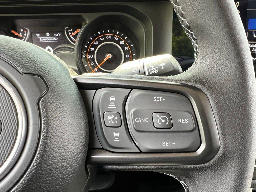 new 2025 Jeep Gladiator car, priced at $41,855