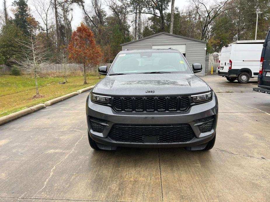 new 2025 Jeep Grand Cherokee car, priced at $37,175