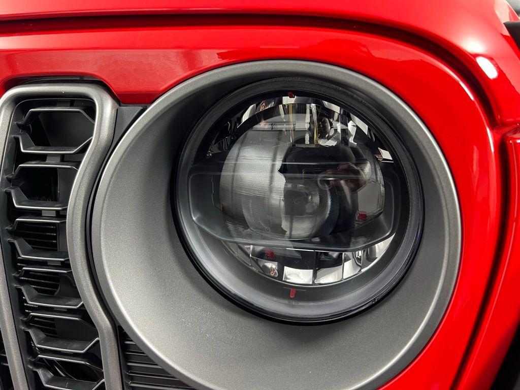 new 2025 Jeep Wrangler car, priced at $56,595