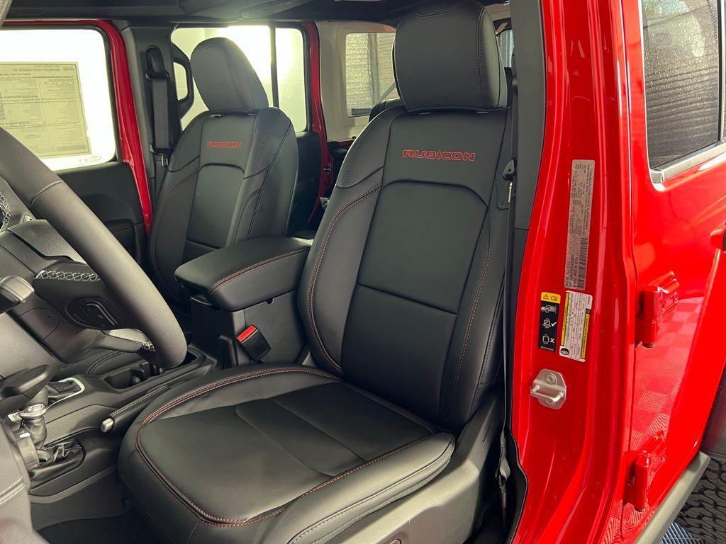 new 2025 Jeep Wrangler car, priced at $56,595