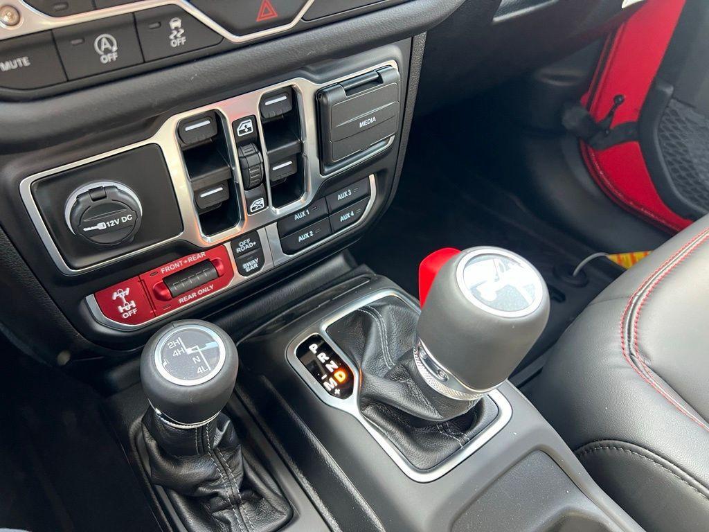 new 2025 Jeep Wrangler car, priced at $56,595