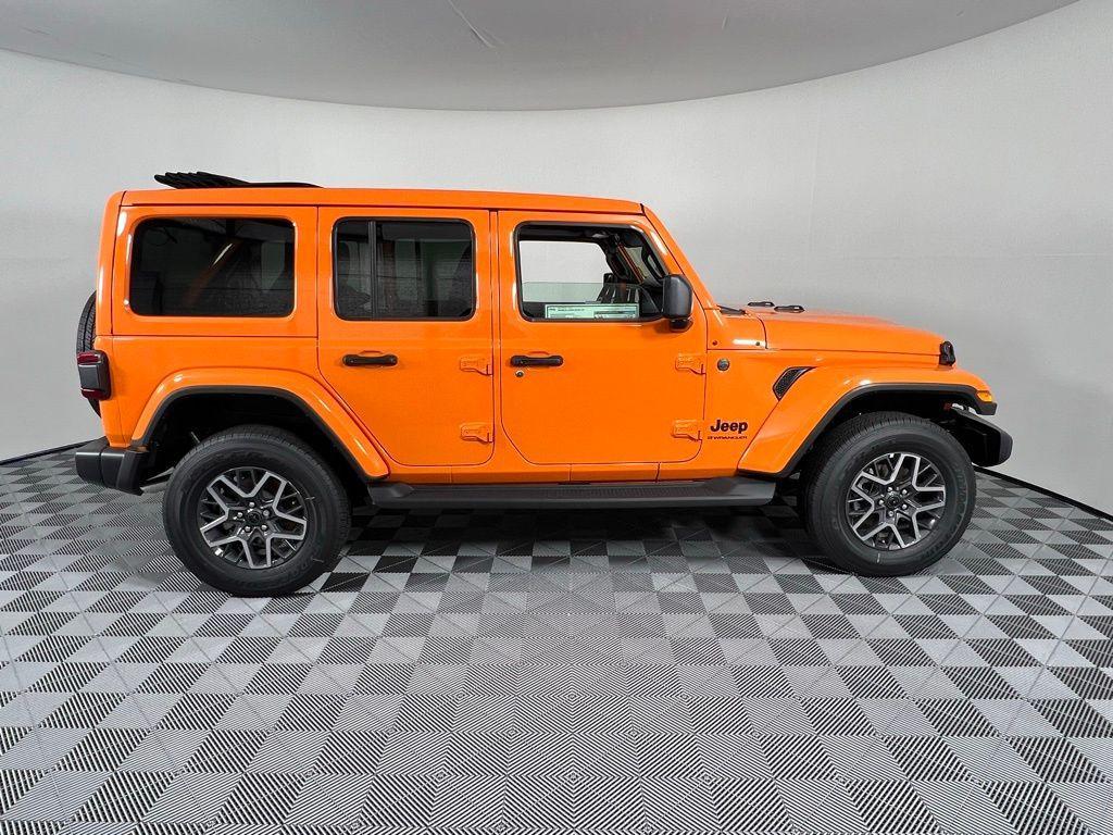 new 2025 Jeep Wrangler car, priced at $47,015
