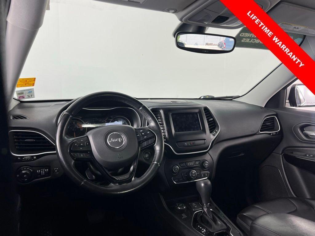 used 2019 Jeep Cherokee car, priced at $17,999