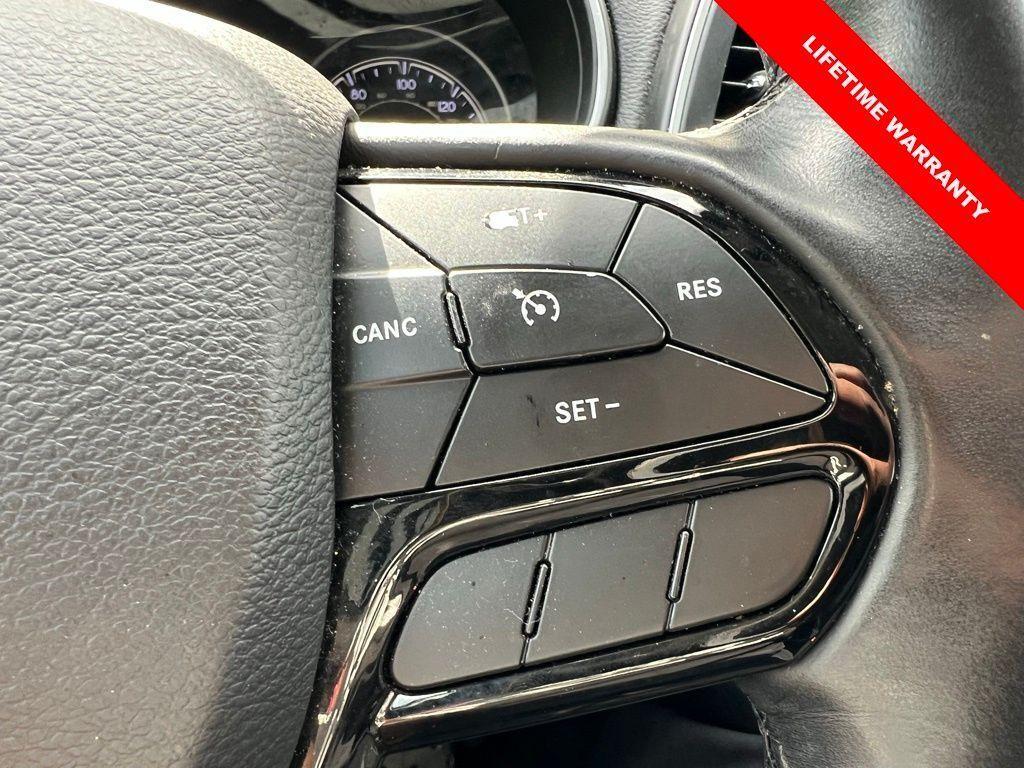 used 2019 Jeep Cherokee car, priced at $17,999