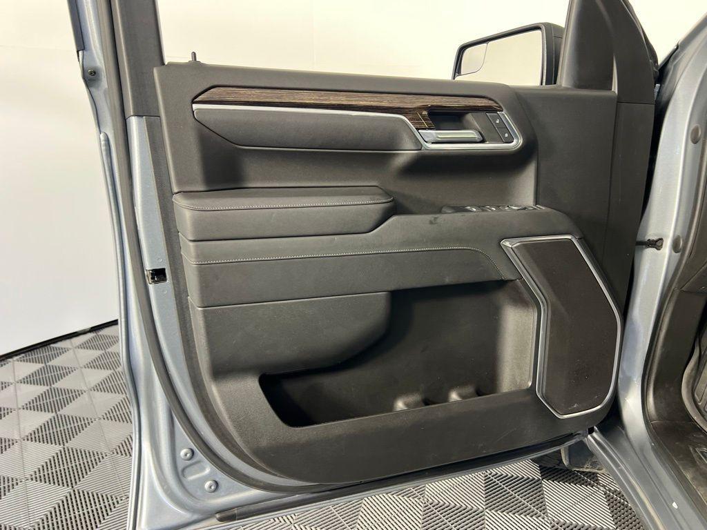 used 2023 GMC Sierra 1500 car, priced at $45,500