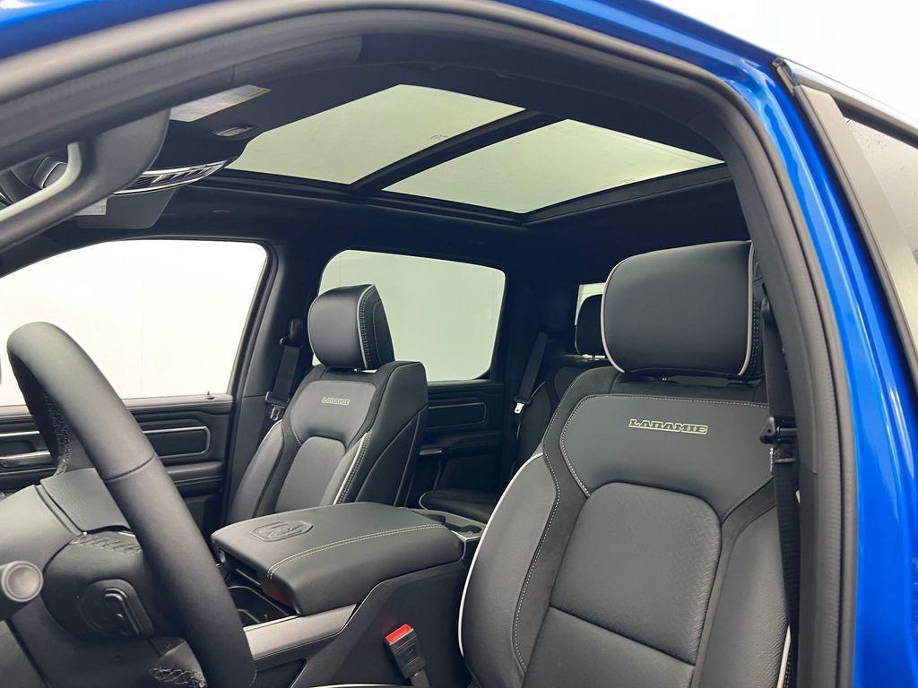 new 2025 Ram 1500 car, priced at $59,697