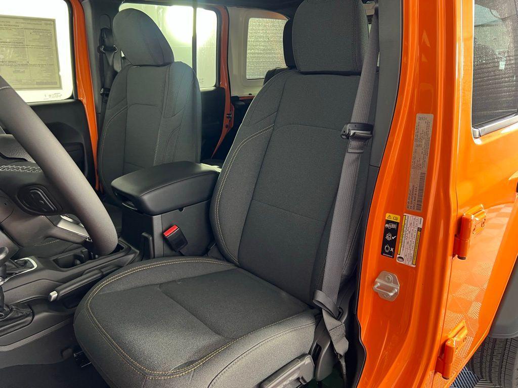 new 2025 Jeep Wrangler car, priced at $41,150