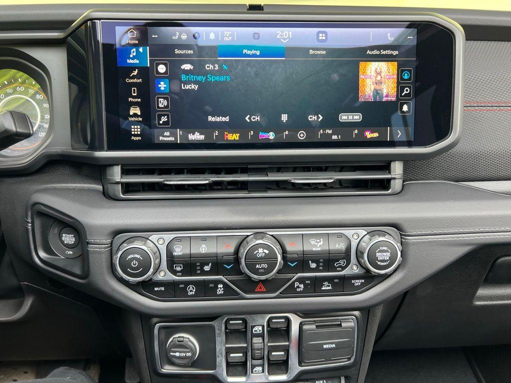new 2025 Jeep Wrangler car, priced at $54,595