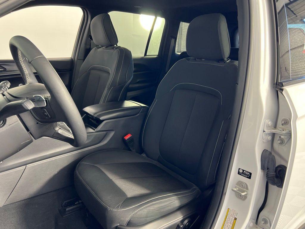 used 2024 Jeep Grand Cherokee car, priced at $27,888