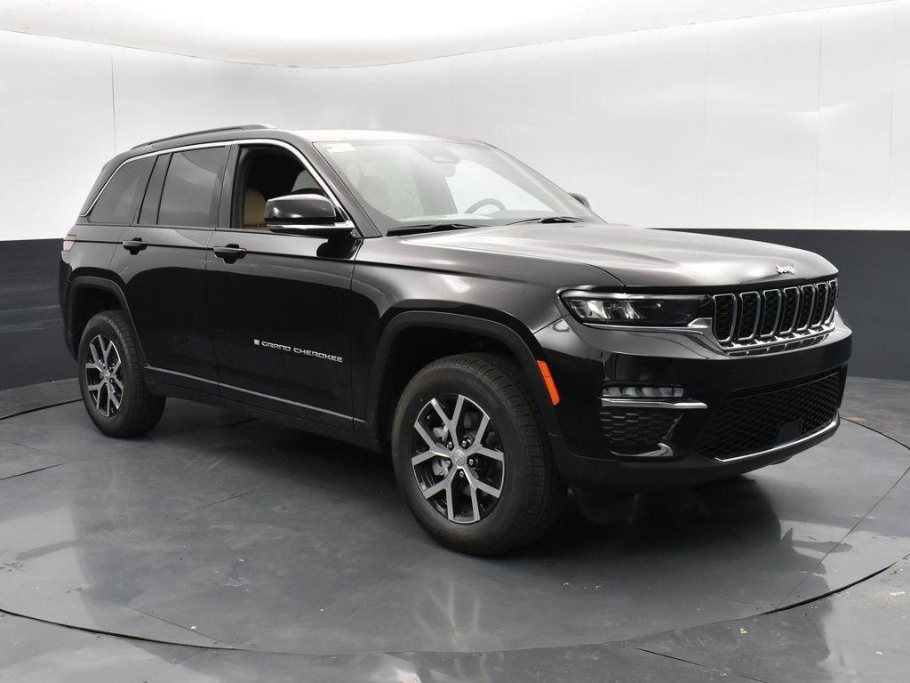 new 2025 Jeep Grand Cherokee car, priced at $37,795