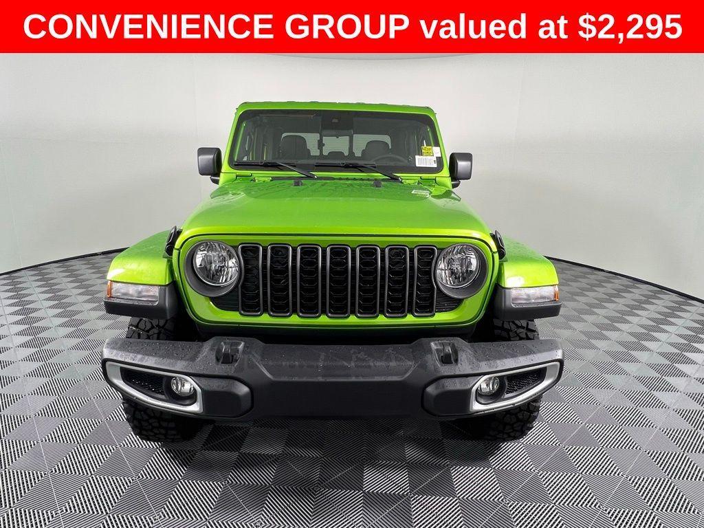 new 2025 Jeep Gladiator car, priced at $43,160