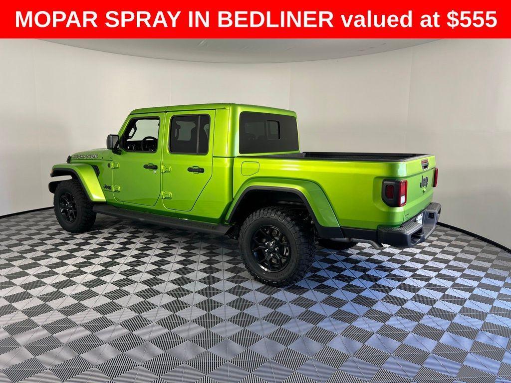 new 2025 Jeep Gladiator car, priced at $43,160