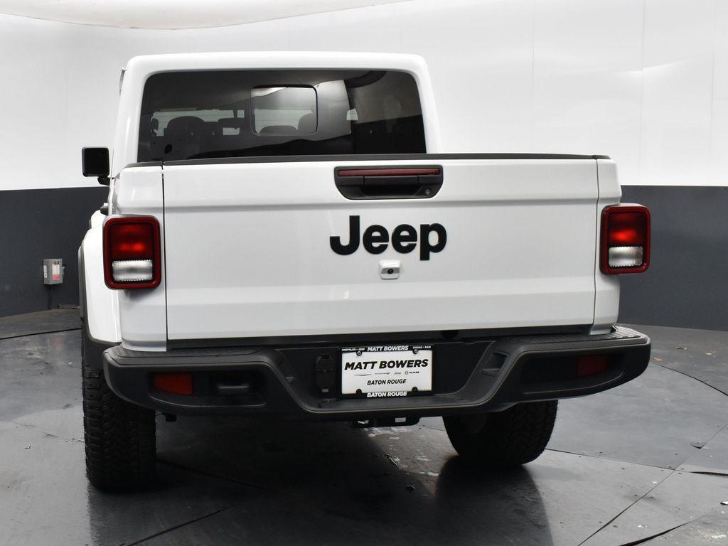 new 2025 Jeep Gladiator car, priced at $39,345