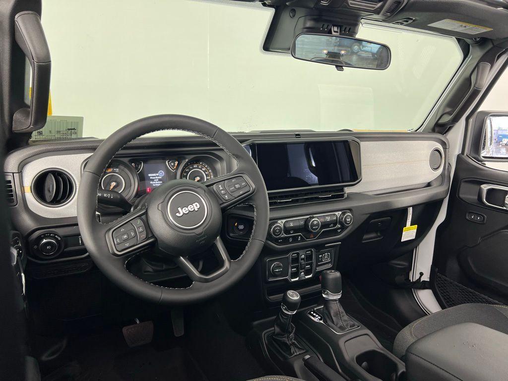 new 2025 Jeep Wrangler car, priced at $46,050