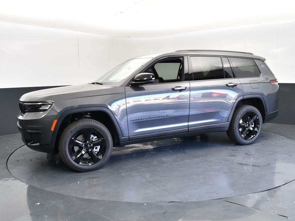 new 2025 Jeep Grand Cherokee L car, priced at $43,020