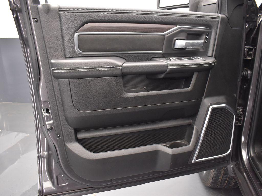 new 2025 Ram 2500 car, priced at $76,283
