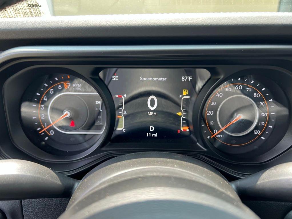 new 2025 Jeep Gladiator car, priced at $47,500