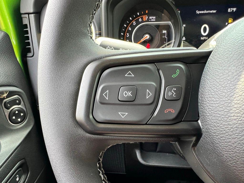 new 2025 Jeep Gladiator car, priced at $46,750