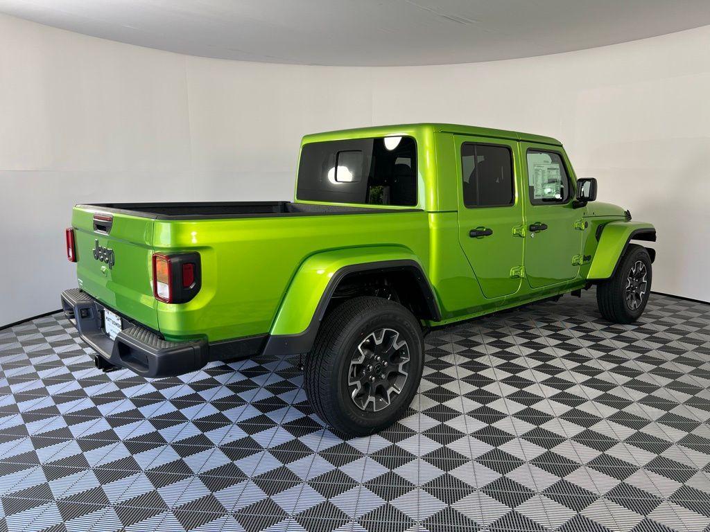 new 2025 Jeep Gladiator car, priced at $47,500