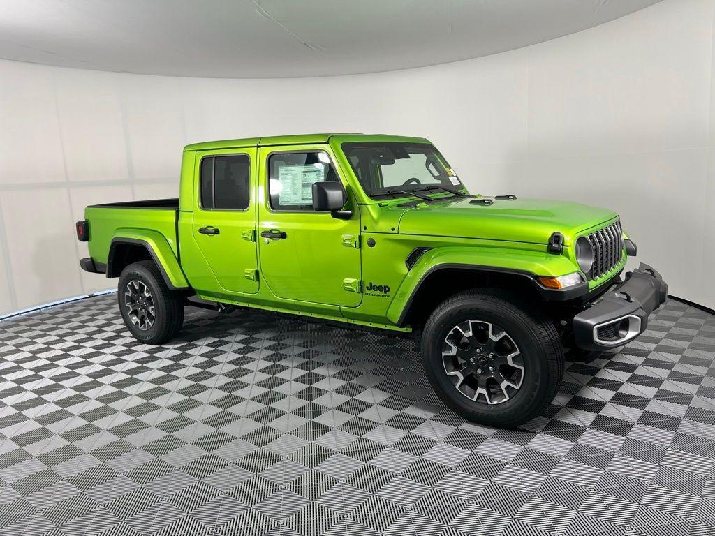 new 2025 Jeep Gladiator car, priced at $46,750