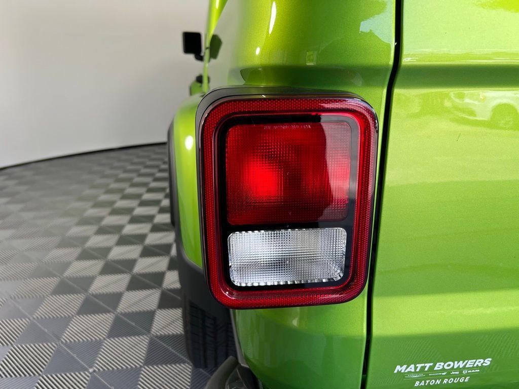 new 2025 Jeep Gladiator car, priced at $47,500
