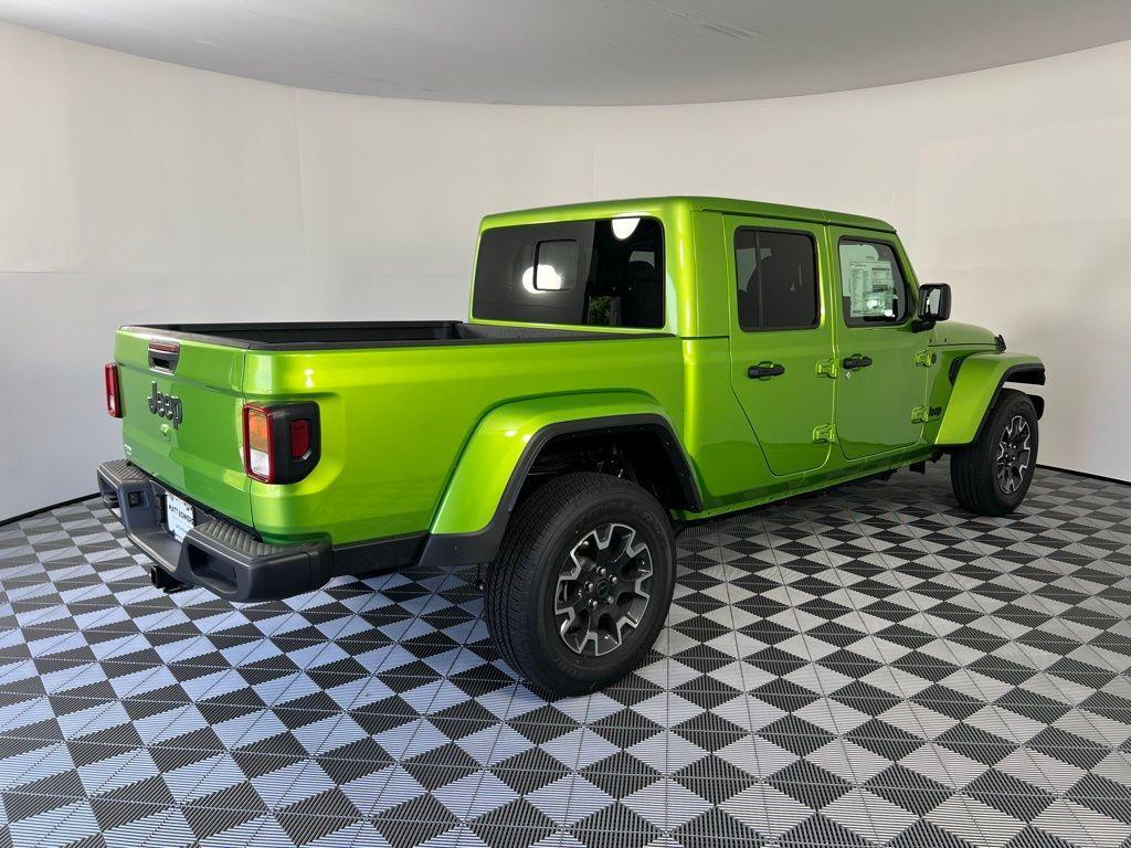new 2025 Jeep Gladiator car, priced at $46,750