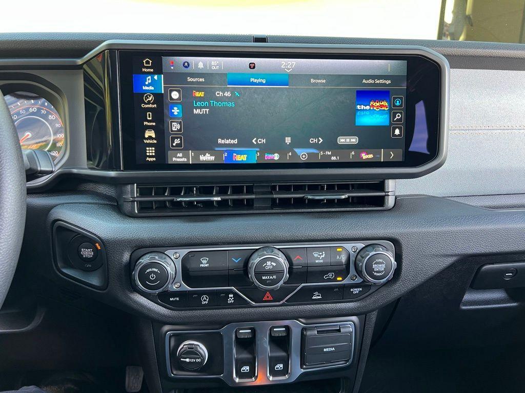 new 2025 Jeep Wrangler car, priced at $30,934