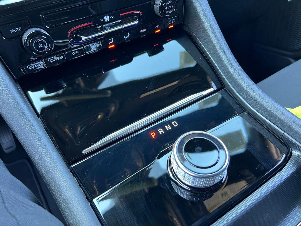 new 2025 Jeep Grand Cherokee L car, priced at $30,753