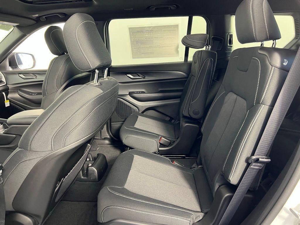 new 2025 Jeep Grand Cherokee L car, priced at $30,753
