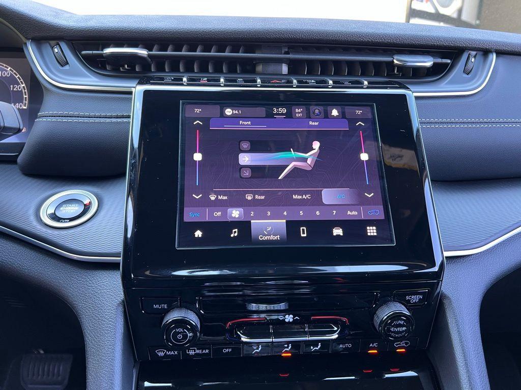 new 2025 Jeep Grand Cherokee L car, priced at $34,253