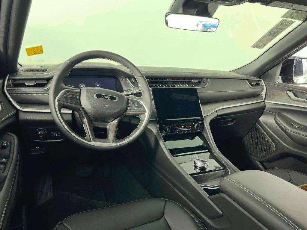 new 2025 Jeep Grand Cherokee L car, priced at $37,938