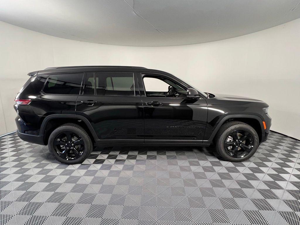 new 2025 Jeep Grand Cherokee L car, priced at $37,938