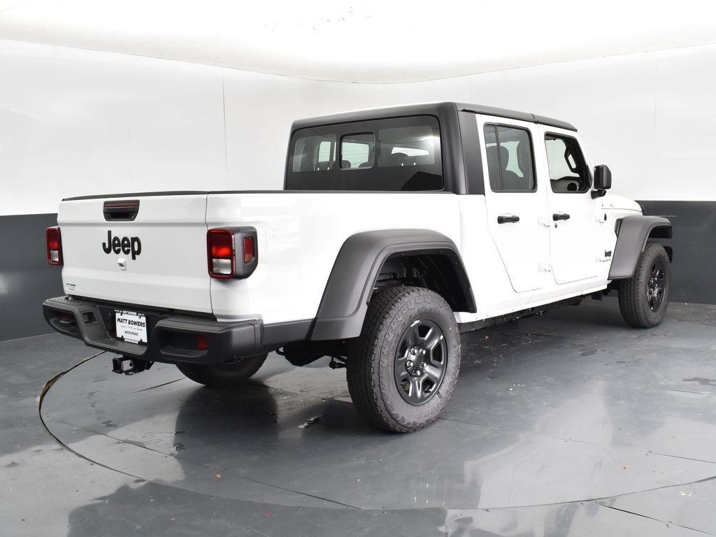 new 2025 Jeep Gladiator car, priced at $43,705